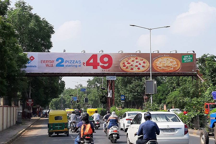 Best Advertising Agency in Ahmedabad, Gujarat for Gantries Service