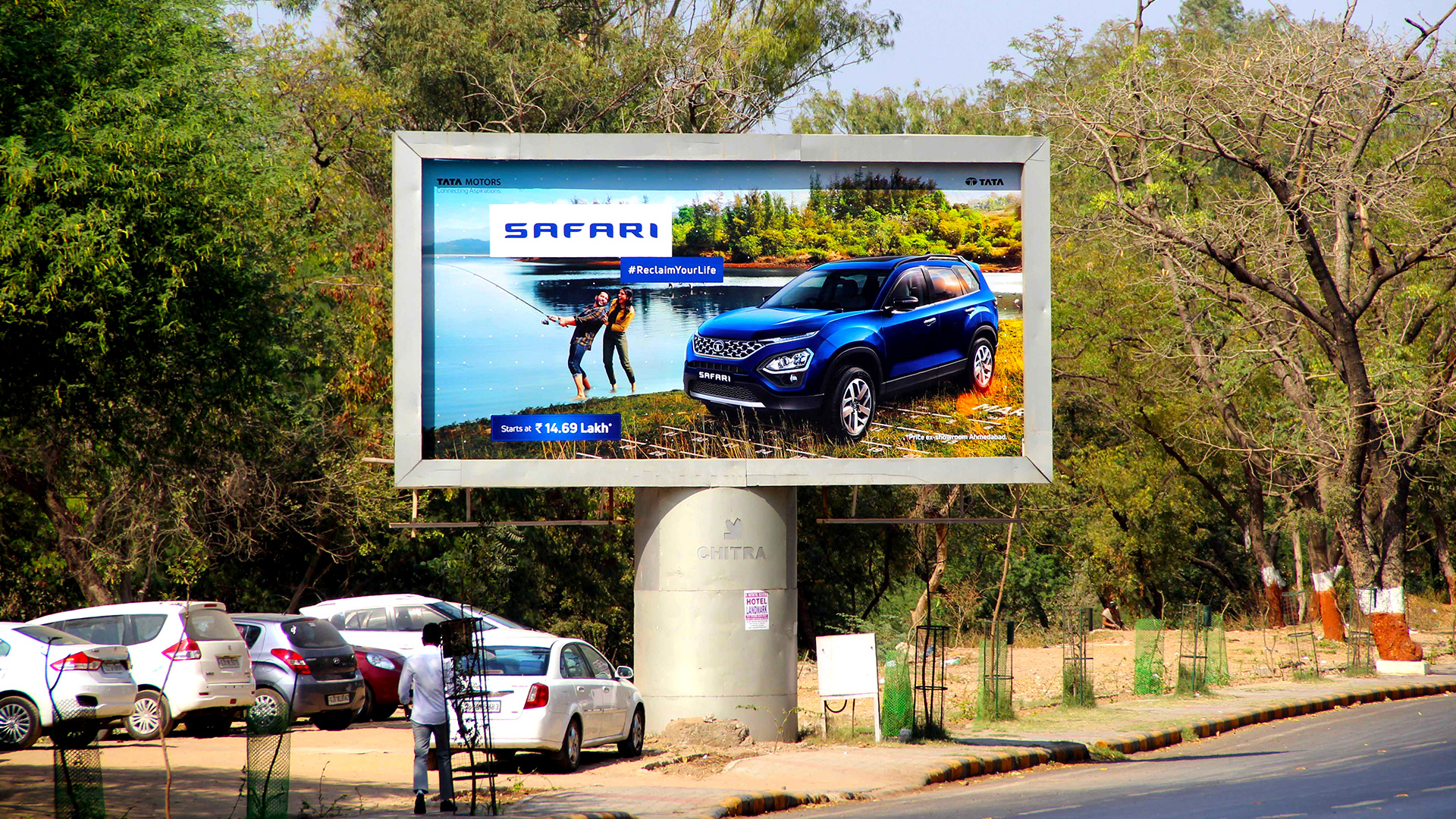 Unipole Advertising service companies in Ahmedabad